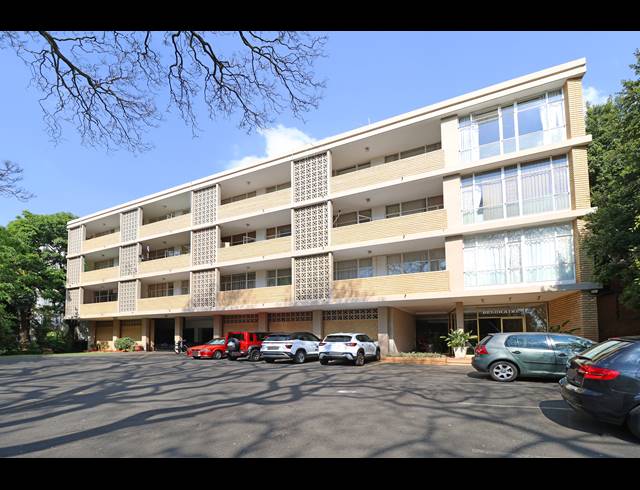 1 BEDROOM APARTMENT FOR SALE IN HOUGHTON ESTATE